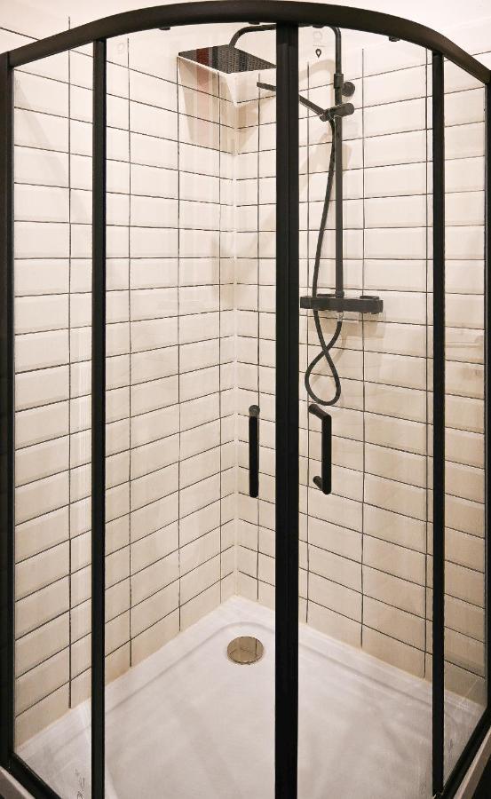 Elegant Apartment Westbahnhof Wien Ngoại thất bức ảnh